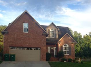 4810 Diane Ct, Walkertown, NC 27051