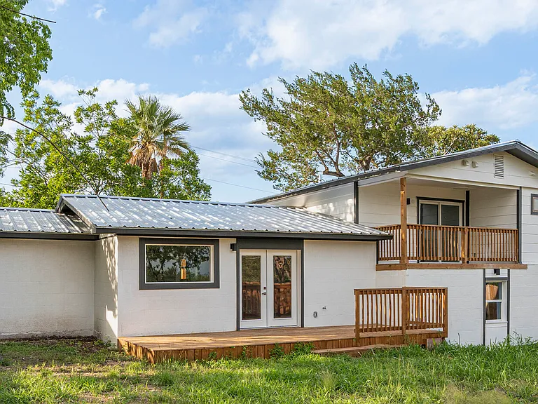 375 W Faust St — Photo 25