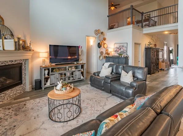 1643 Twistleaf Rd, Northlake, TX 76226