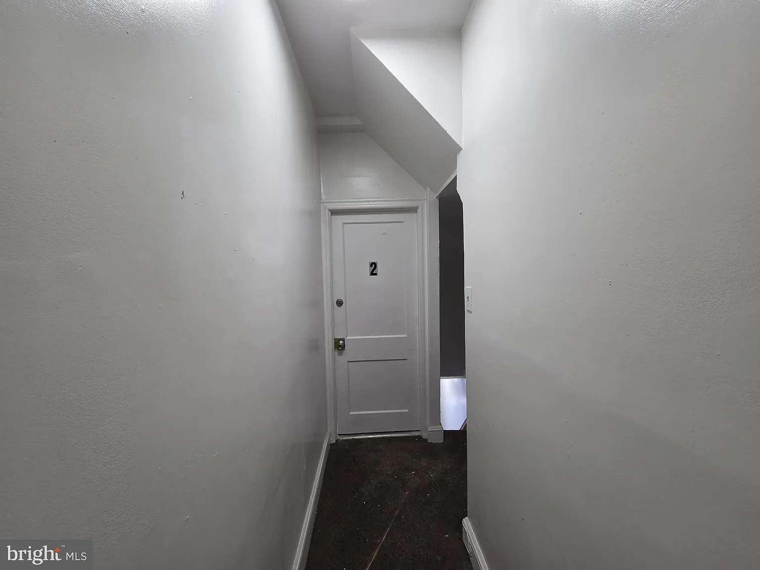 2 bed, 2832 sqft, $1,375 — Photo 3