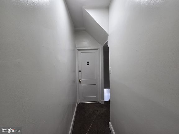 3rd image of 6149 W Columbia Ave Floor 2