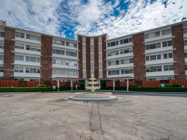 1700 NE 105th St APT 213, Miami Shores, FL 33138