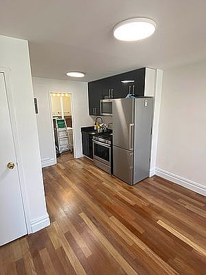 3rd image of 513 E 5th St #6B