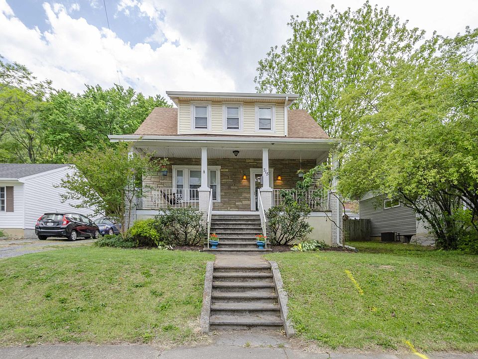 1st image of 715 Arbutus Ave SE
