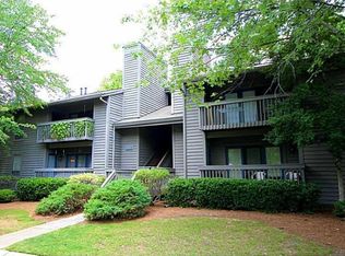 818 Tuxworth Cir, Decatur, GA 30033