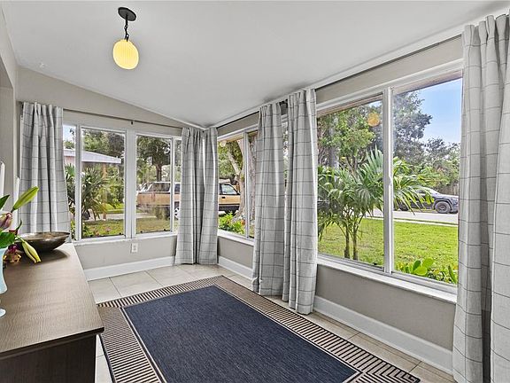 4th image of 5841 67TH AVENUE N