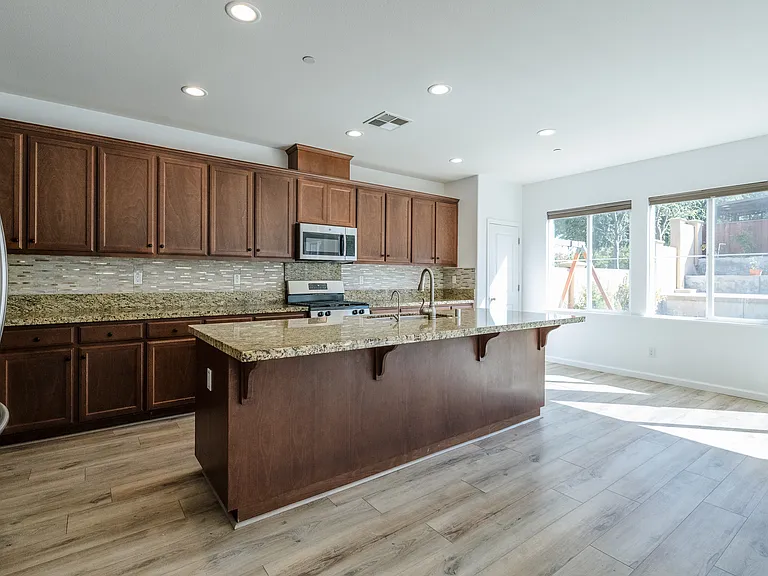 6576 Lopez Way — Photo 31