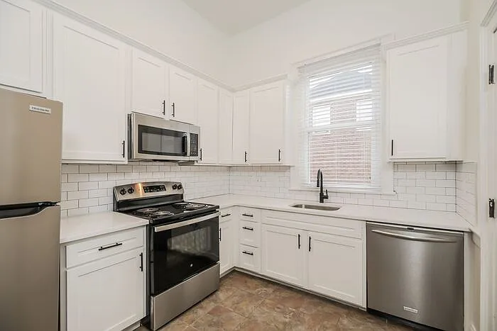 367 King St #A — Photo 7