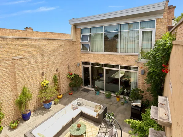 7032 W Belmont Ave, Chicago, IL 60634
