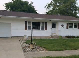 204 E Prairie St, Sidney, IL
