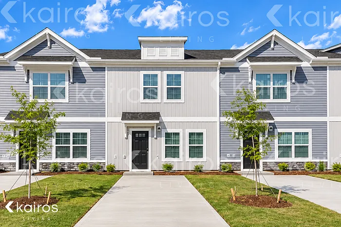 2453 Banyan Cir