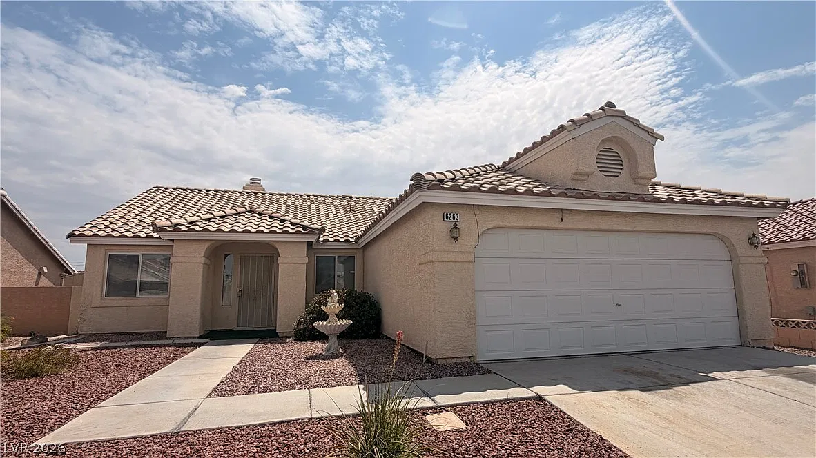 3 bed, 2.0 bath, 1668 sqft, $1,999 — Photo 1