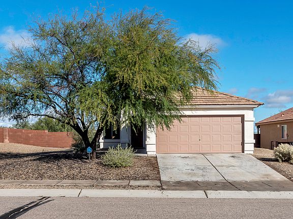2nd image of 696 W Echo Mesa Dr