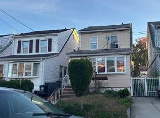 9021 207th St, Queens Village, NY 11428