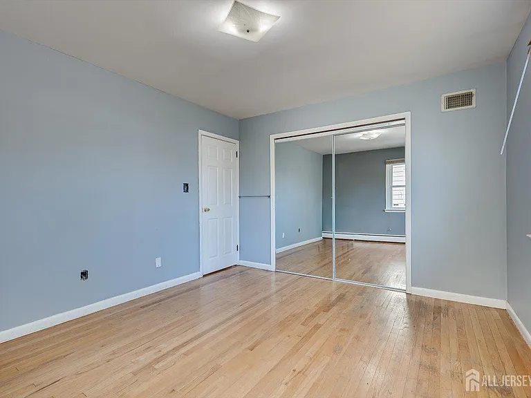 111 Sonora Ave — Photo 17