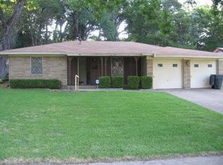 723 Green Castle Dr, Dallas, TX