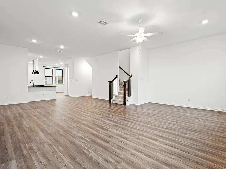 7521 Laburnam Rd — Photo 26