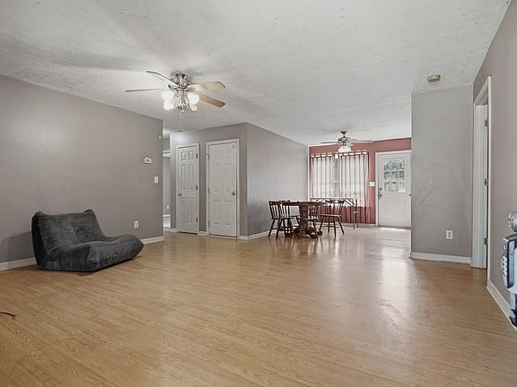 5th image of 3922 Honeysuckle Way
