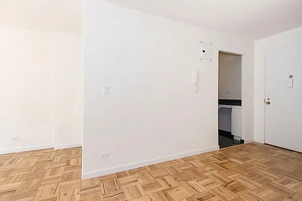 Rented by GoodRock Realty | media 4