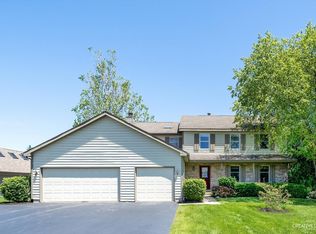 14N165 Cody Ct, Elgin, IL 60124