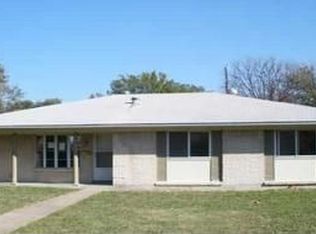 2115 Austin Dr, Carrollton, TX 75006