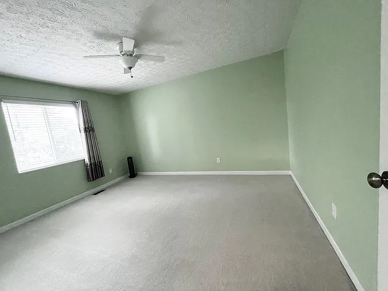 5583 Barney Dr — Photo 20