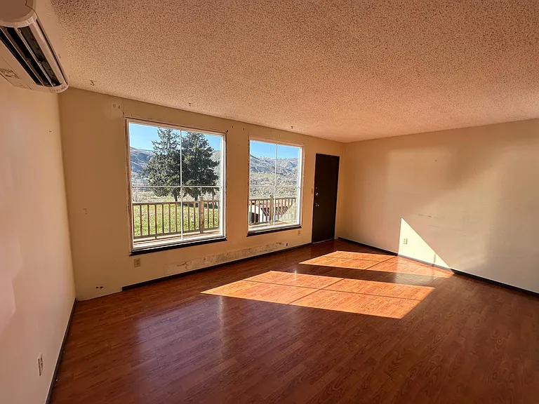 500 Rock Island Rd — Photo 15