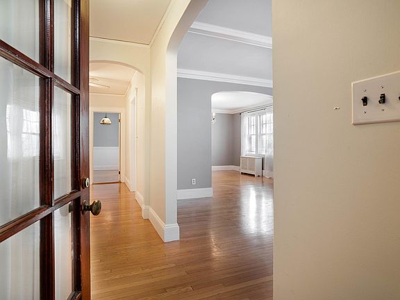 2nd image of 4 Saltonstall Pkwy #1