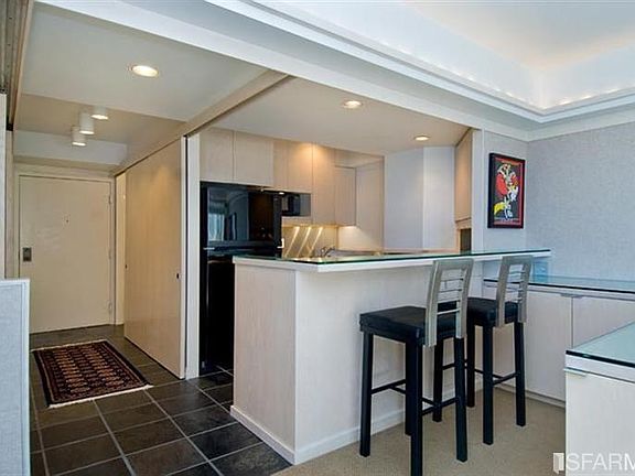 5th image of 1177 California St APT 702
