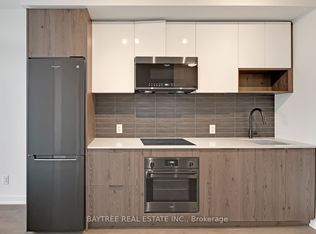 5 Defries St #406, Toronto, ON M5A 0W7