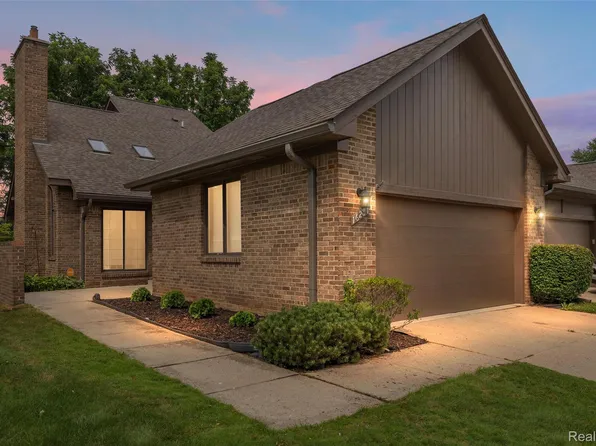 16281 Pine Ridge Dr N, Fraser, MI 48026