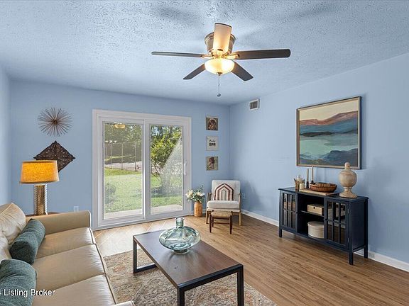 5th image of 3509 Lodge Ln APT 120