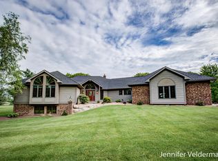 1263 146th Ave, Wayland, MI 49348