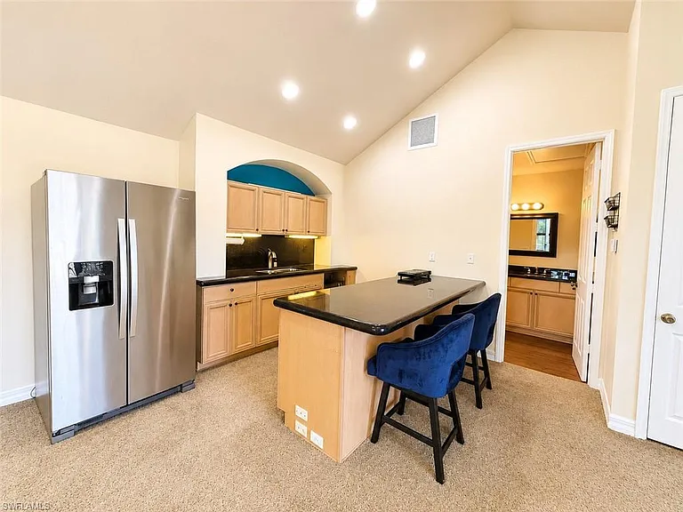 10919 Parnu St #B — Photo 12