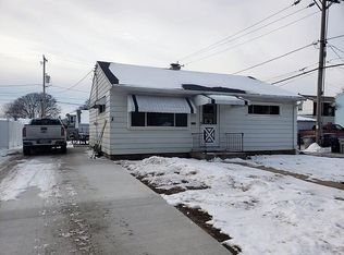 3521 S 23rd St, Milwaukee, WI 53221