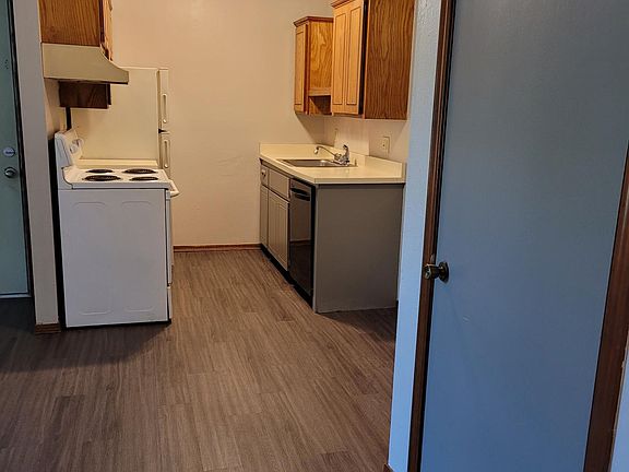 3rd image of 316 Vicksburg Cir APT 3