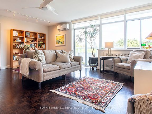 4th image of 580 Christie St #603