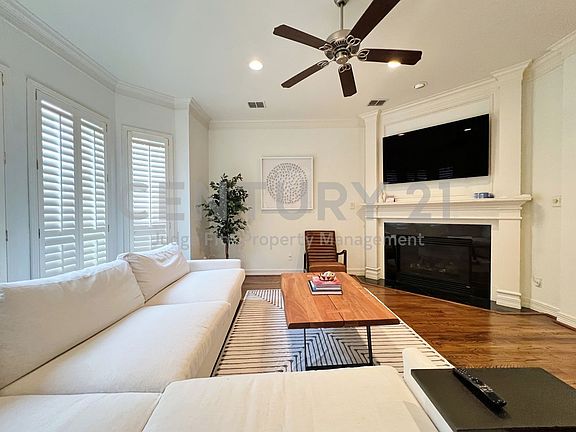 2nd image of 4330 Holland Ave APT 7