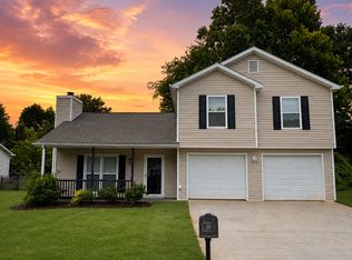 2505 Planters Cove Cir, Lawrenceville, GA 30044