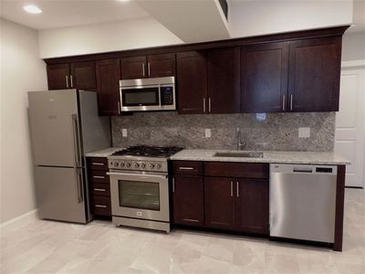 426 78th St APT 1, North Bergen, NJ, 07047