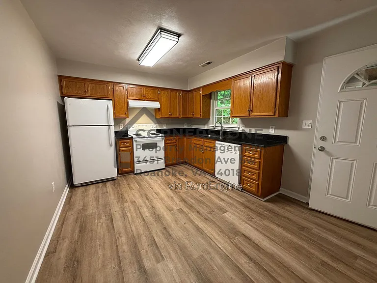 1662 McCauley Ave — Photo 2