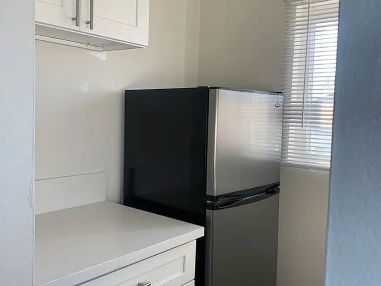 4050 W El Segundo Blvd — Photo 4
