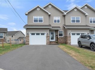 94 Bastarache, Dieppe, NB E1A6Y3
