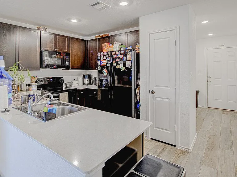 1145 Catfish Ln — Photo 6