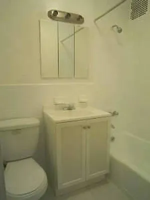 Rented by Immac Realty | media 49