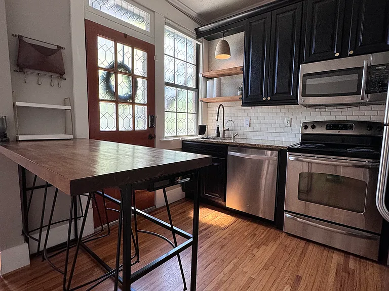 1711 18th Ave S #B1 — Photo 4