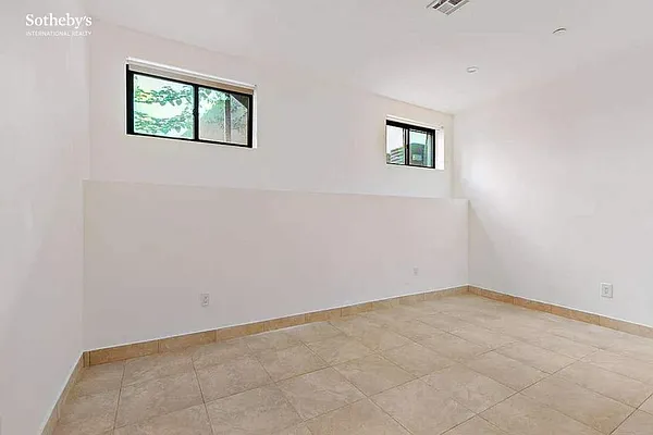 Rented by Sotheby's International Realty | media 17