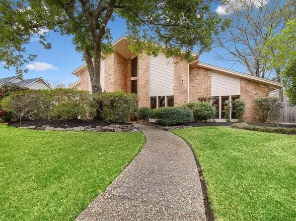 4815 Shore Hills Drive, Kingwood, TX 77345