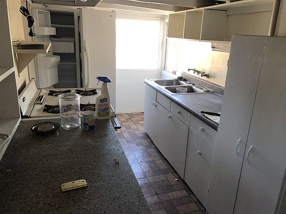 4th image of 8246 Orchard Ave