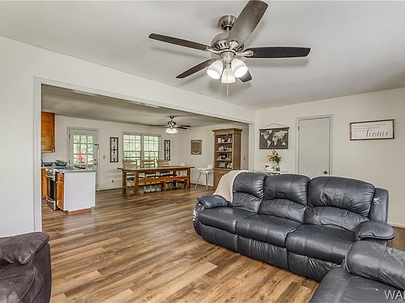 5th image of 6908 42nd St